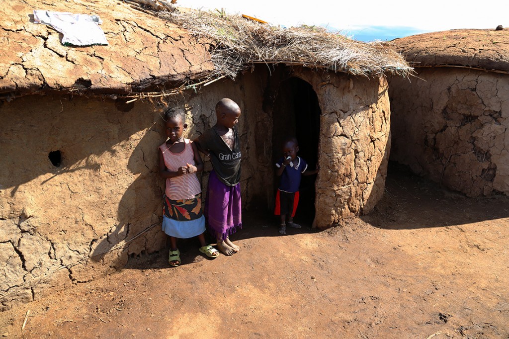 Dzieci z wioski Masajów, Kenia 2013.