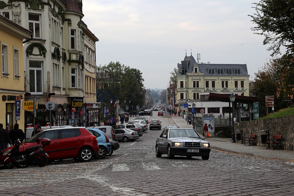 Widok na granicę polsko-czeską spod Wzgórza Zamkowego. Oczywiście na samym początku pojechaliśmy za daleko, lądując w Czechach...