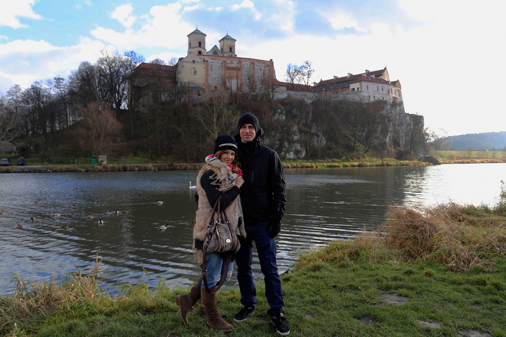 Pamiątkowe zdjęcie na tle Opactwa Benedyktynów w Tyńcu :)