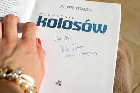 "Pokolenie Kolosów" Piotra Tomzy z dedykacją dla mnie :)