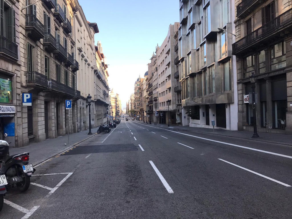 Barcelona - Via Laietana, 23 marca 2020. Fot. Playa Media - https://www.playamedia.com/