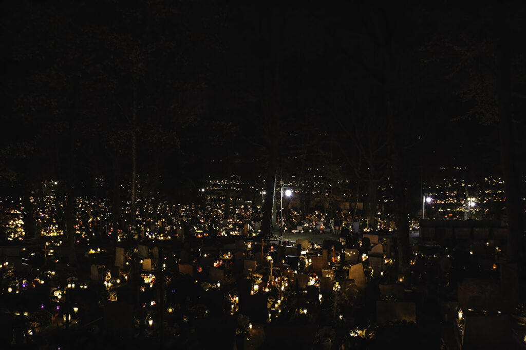 Cmentarz nocą - Gdynia Witomino