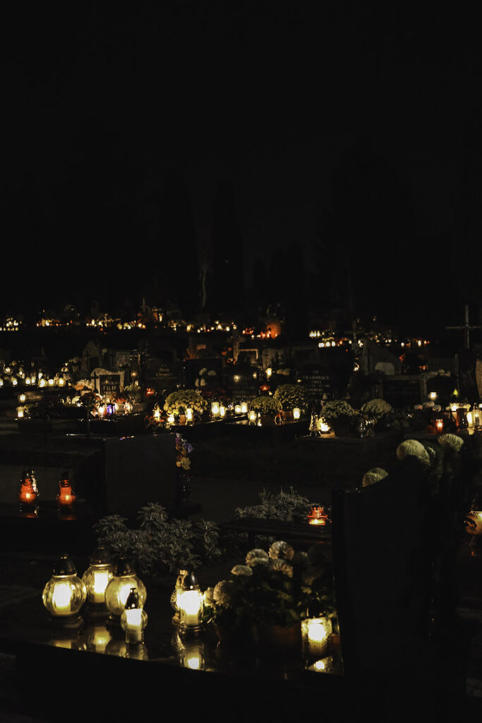 Wieczorny spacer na gdyńskim cmentarzu - Wielki Kack